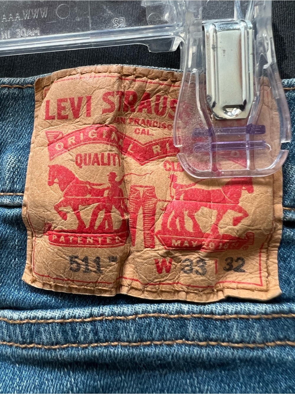 Levi's Slim Straight Men's Jeans in Blue with Brown Patch